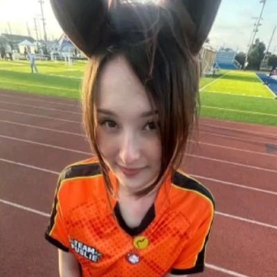 soaphywater's profile picture. ic: tina🐈  》 priv: @SOXHIIA  》tinakitten enthusiast since 1600's 》https://t.co/766I7FUU8s