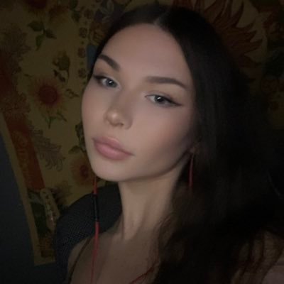 natalieinez_'s profile picture. 25 🪽 i play warzone @onelobotomy