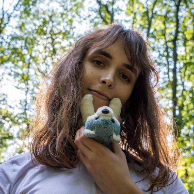 mkljczk's profile picture. webdev working on federated, decentralized social media. sort of a digital rights activist, i guess. @partiarazem member. she/her.
signal: mkljczk.01