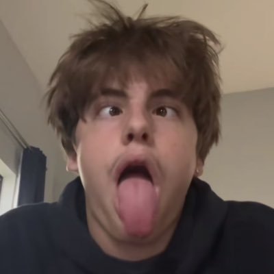 trustmebrody's profile picture. 21 | size 13 feet