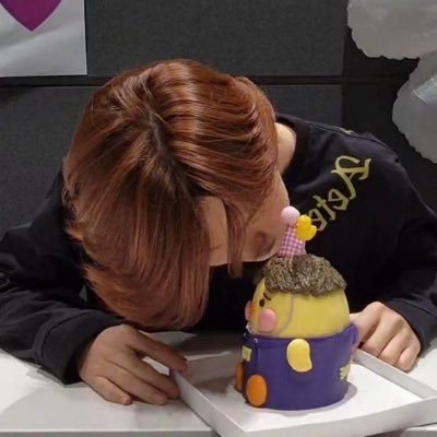 ailyna1235's profile picture. You don't know me
