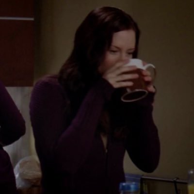 notkat_'s profile picture. “Be a lover, give love, choose love. love everyone, always” she/her, twenty, priv: @_fleetwoodkat