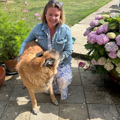 sarahandrews77's profile picture. Magnetic Pole shift ♓️ ☀️ 🌒 ⭐ ♒️ GenX