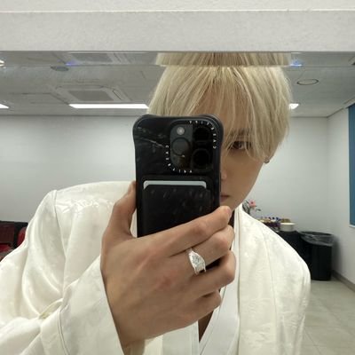 hyunliaz's profile picture. lino lino and only lino