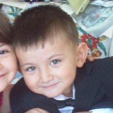 ensarermiss's profile picture. ⚓
pişman değilim ama caydım sözümden
düşman değilim ama düştün gözümden