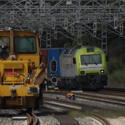 Unaiii_cf447's profile picture. Trenes, autobuses, meteorología, cosas...
🚍Mercedes Citaro
🚂470 Renfe
🌨Cota 302
Galicia/CataluNYa
Fan de LODVG 🎶🫶🏻
@priv_unaiii447
Soci CEMFES