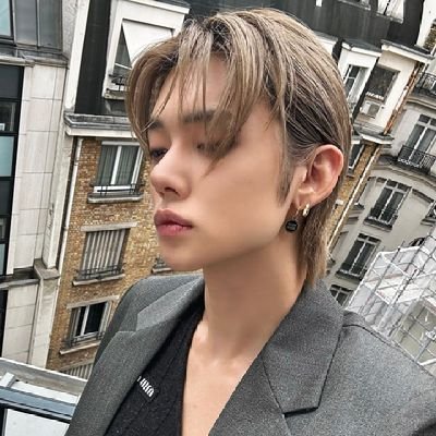 keisannee's profile picture. FAN-ACCOUNT.  CHANDELIERS TREMBLE AS SILENCE TAKES MY FINAL BOW. (♡) SBJNST.