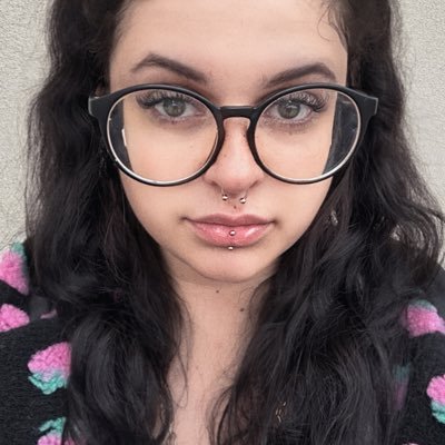 PERIODPRIESTESS's profile picture. 27 - leftist elf woman - she/her - photo dumps & personal posts: @YHIFAE