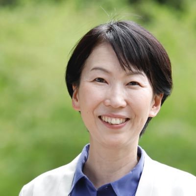 sakiko21c's profile picture. 京都市右京区で育ち、嵯峨の山々や自然が大好き。　　　　いのちの平等、ひとり一人が自分らしく生きるをめざし、看護師8年看護教員19年と京都民医連で働いています！              1976年生まれ
