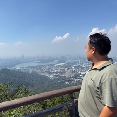 qqlingzhi's profile picture. 