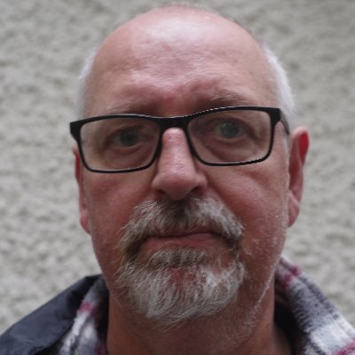 tlnue's profile picture. Forensischer Psychiater aus Nürnberg mit Interesse an einer Vielzahl von Themen
Pronomen: Dies und das