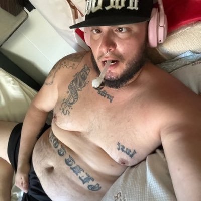 Tinacolabo1's profile picture. 18 + Only. Poppers pig, porn addict & chronic bator. Real man. Being a man is a privilege - our penises bond us together. Looking for bate-mates & sons to slam