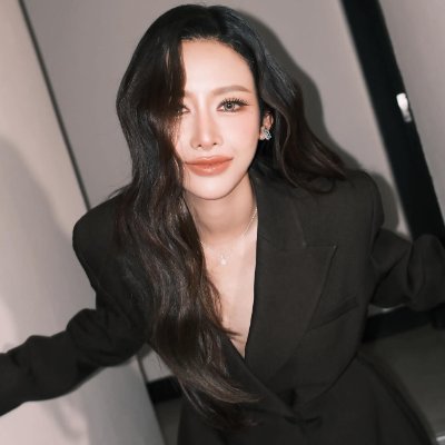 phan_bm's profile picture. ☮️ | Once a Red, always a Red #MUFC #MUWomen | Ariana Grande | #Bitcoin | Snack Ajcharee #สแน็กอัจฉรีย์