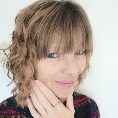 VEdiele45424's profile picture. 