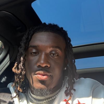 JjayM_12's profile picture. 