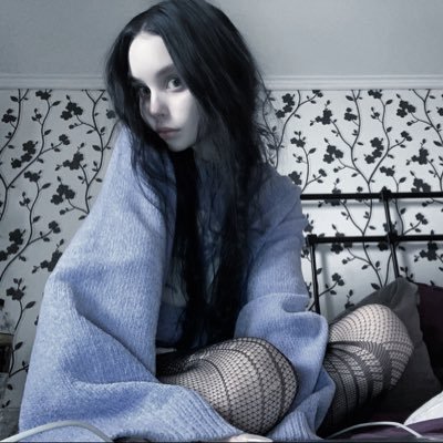 stormcloudiary's profile picture. ❆ ☔︎ inst - stormclouddiary ♱☽