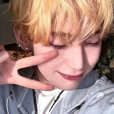 nootopeia's profile picture. heesun truther