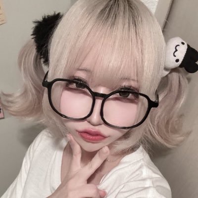 itoshiki_eden's profile picture. @sweettripssであえる金髪美女です。出勤情報は▶︎ #いとしちゃんねる ﾁｪｷﾂｲ(基本ﾋﾟﾝﾁｪｷのみ可)などは▶︎ #いとし記 👈えごさします(✌️ᴖ ̫ ᴖ) 好きなものはスピリチュアルと陰謀論と高いお酒です😌ほしい物リストはやってないです。私が欲しいのは、世界平和だけだから。🦇🕊