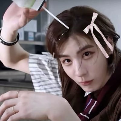 sntlvrz's profile picture. 