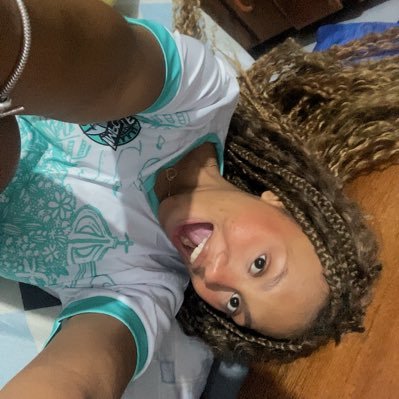 azyzaraujoo's profile picture. 