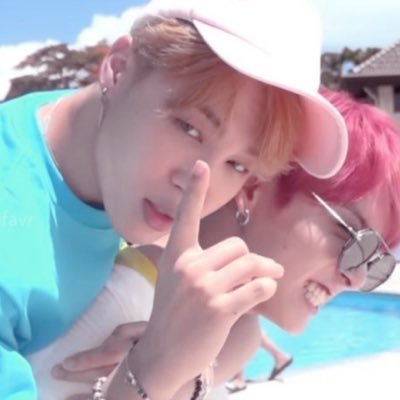 cinnasop's profile picture. 🍒 #JUNGKOOK — isn’t taehyungie hyung adorable ?? ✧ bffs @KAENCOLE @diuleilom0 !