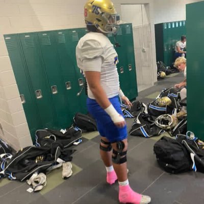 BCharney2007's profile picture. 3⭐️ Offensive Tackle ‘26 (6’6) IG: @Brayden.Charney Email: Braydencharney@gmail.com