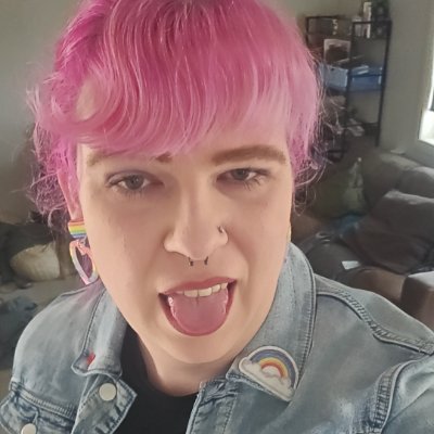 RilesIsTall's profile picture. 31 | she/her | writer for @wingingitmotown | Nuzlocke Streamer | America's greatest export, Australia's worst import

private: @savingpvtriles