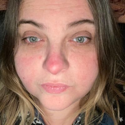 Lovelea8818's profile picture. officially rated as funny by grok 😂😂. sad, lonely, miserable but not being catfished 😘🤣
