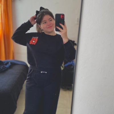 GuadaLombardi28's profile picture. 