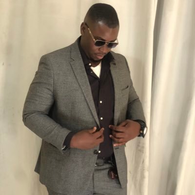 Dzaddysweatpant's profile picture. 6”3 Rugby Player /Otaku /Chubby Economist/ Storm chaser/ Lord Raikage / Warrior/ Data analyst