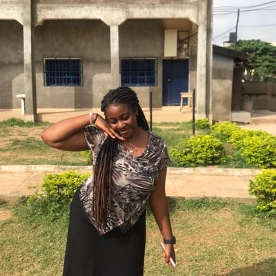 meenana2945366's profile picture. 