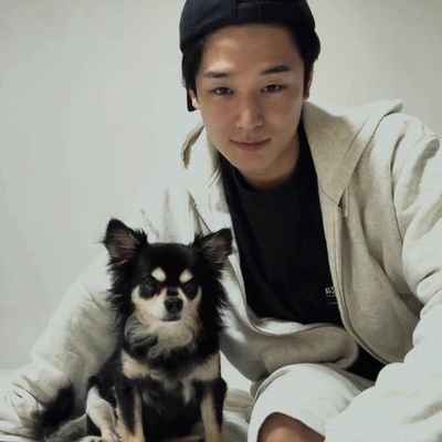 bananahalow's profile picture. jajijuyeon