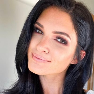EliseAgua's profile picture. 