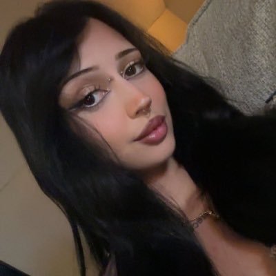pixellangel69_'s profile picture. system: online ↳ pixel sorceress | artist | crypto | music | cool tweet bot | Life of an Angel collection out now