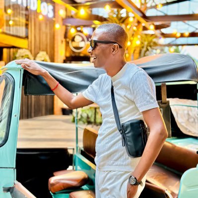 thamy_cebecool's profile picture. RUN032 C.E.O / Motivator / Artist Manager / @J_SIBU / @ Marvin_Gee/ 0742087363|| No one is you and that’s your superpower !