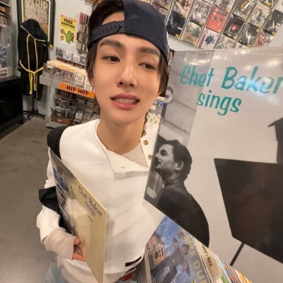 _marchairy's profile picture. 