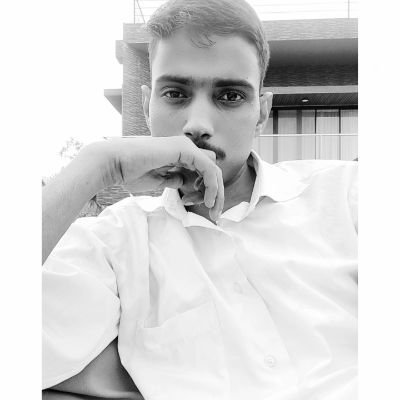 43_up94292's profile picture. HINDU,  POLITICS,   NEWS, CRICKET,   दिमाग़ में जो आता है, वही लिखता हूँ।    मैं अपने विचारों का ख़ुद मालिक हूँ,  इसलिए मुझसे बहस न करें!  मै थोड़ा  सनकी हूँ,🙂