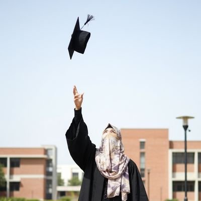 aysh38900's profile picture. La verdadera belleza del amor es la que es solo para Allah, y te pido con pureza a Allah para*
Preserverence & Curiosity 🌙
Software Engineer 
2024🎓