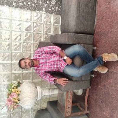 puri_nages51753's profile picture. 