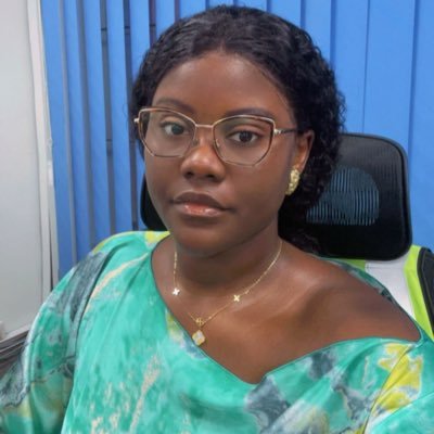 PatriciaGuigui's profile picture. Jesus loves you 💕🙏🏽 | Rien ne se perd rien ne se crée tout se transforme.⏳⚖️✨| #HalaMadrid 🤍🏆 | #EndAnglophoneCrisis 💔| #Feministe 💪🏾| #Hypersensible 💗