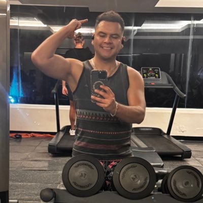 DrJoseVazquez's profile picture. Médico Radiologo Intervencionista, en pro de calidad de vida igualitaria, poco de política, mucho deporte, hidrocálido de nacimiento rojiamarillo de corazón.