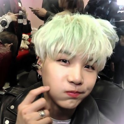 dudisswift13's profile picture. @BTS_twt