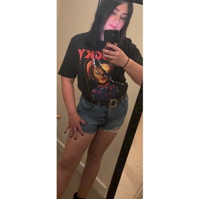 XoCharliiEmXo's profile picture. 🇬🇧👩🏻Raver/Rocker 🎸 Arsenal ⚽️, Horror film addict🖤 Unfiltered gobshite who swears too much😇 cancel culture/woke BS, fuck off! NO DMs🖕🏼