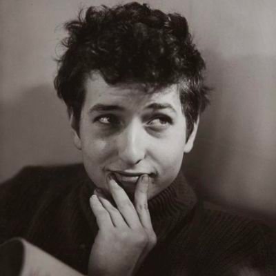 maryorapronobis's profile picture. Esquizofrênico e por vezes irônico