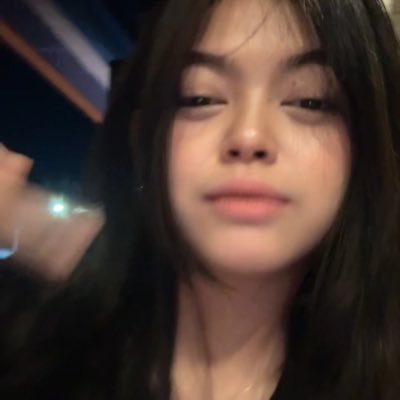 lunaT___T's profile picture. facta sunt pontetiora verbis.