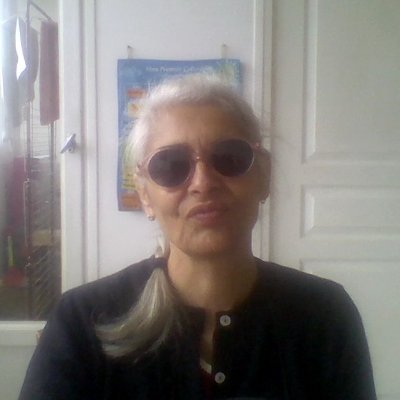 carobrodandroll's profile picture.