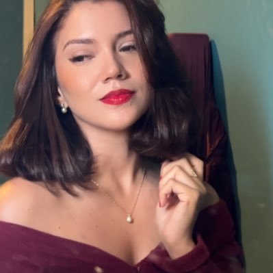 carioccat's profile picture. Carioca não praticante. Em dias de jogos do Flamengo eu me torno uma mulher arrogante. Relevem