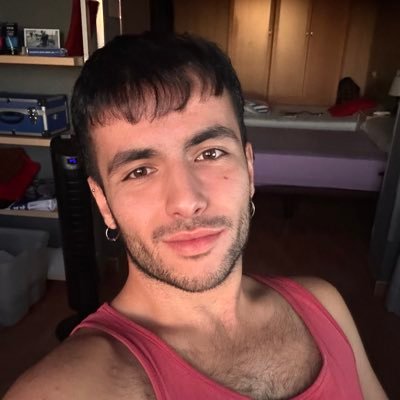 gerymp23's profile picture. ψυχή και σώμα | @gerardmpzz en ig