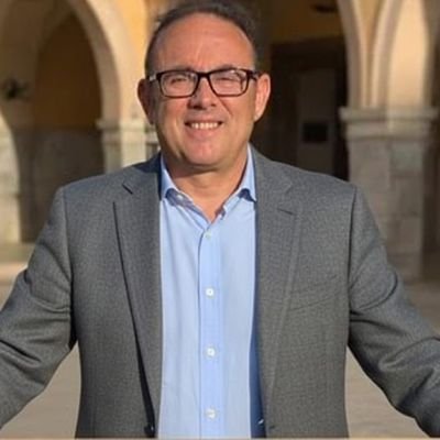 pepcalabona's profile picture. 𝐿𝑎 𝑣𝑖𝑑𝑎 𝑒́𝑠 𝑢𝑛𝑎 𝑜𝑏𝑟𝑎 𝑑𝑒 𝑡𝑒𝑎𝑡𝑟𝑒 𝑞𝑢𝑒 𝑛𝑜 𝑝𝑒𝑟𝑚𝑒𝑡 𝑎𝑠𝑠𝑎𝑖𝑔𝑠.️ 

Seny i ordre. 

 https://t.co/CXar09jQ2I