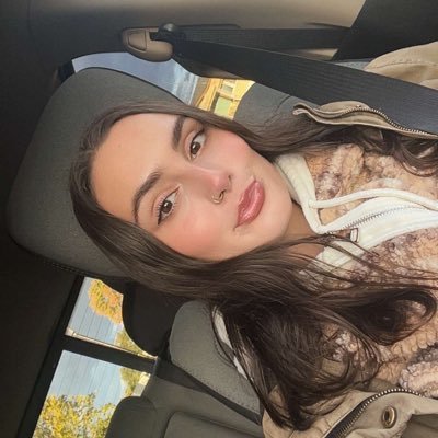 LoganWurster's profile picture. IG: Logan_r_w                              Snapchat: loganw.613                                   She/her